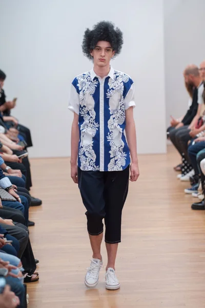 Look 35